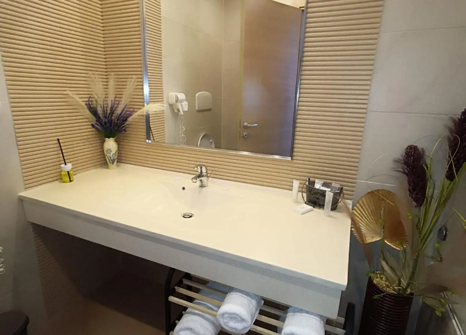 Eduard Elegance Studio 2 Bucharest Apartment
